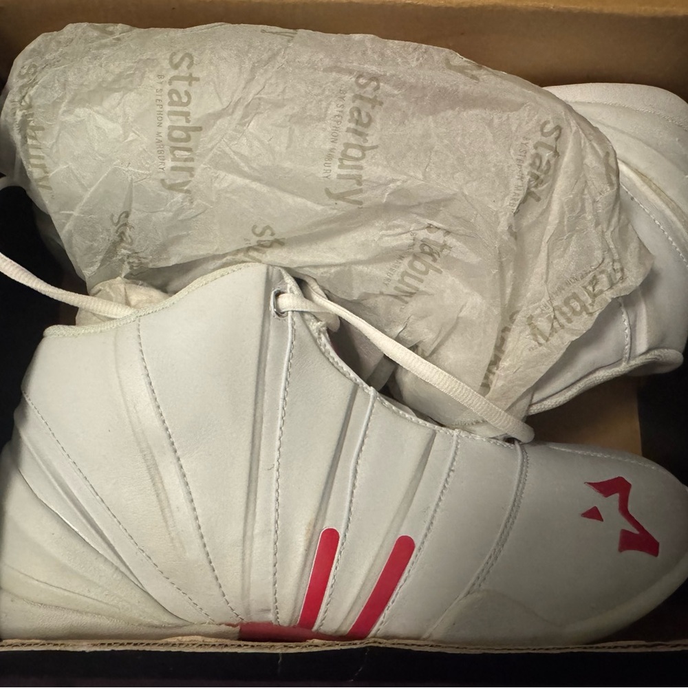 Vintage women’s Starbury White and pink High-Top sneakers new in box size 9